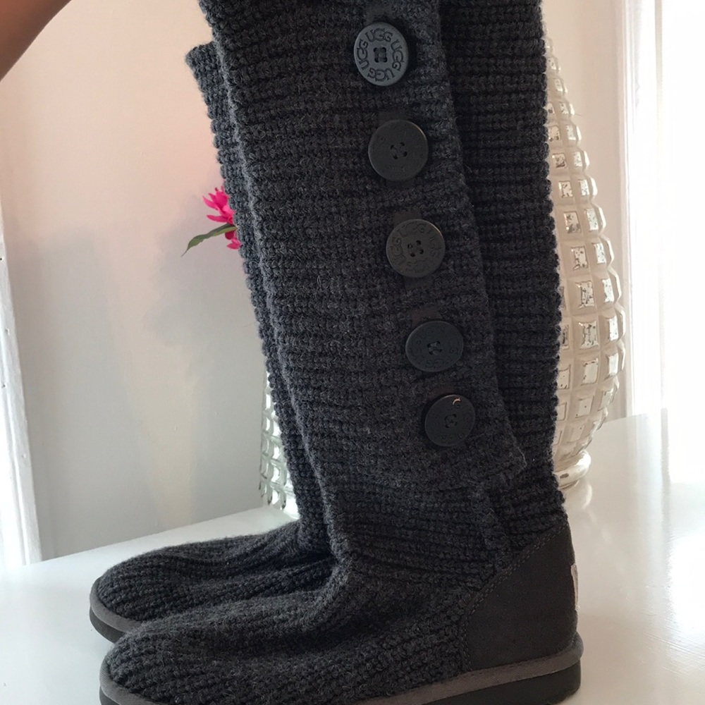 UGG classic Cardy knit boots